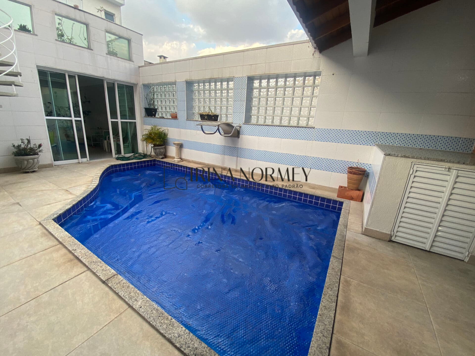 Casa á venda 4 suítes, 430m² no Bairro Oswaldo Cruz, São Caetano do Sul/SP