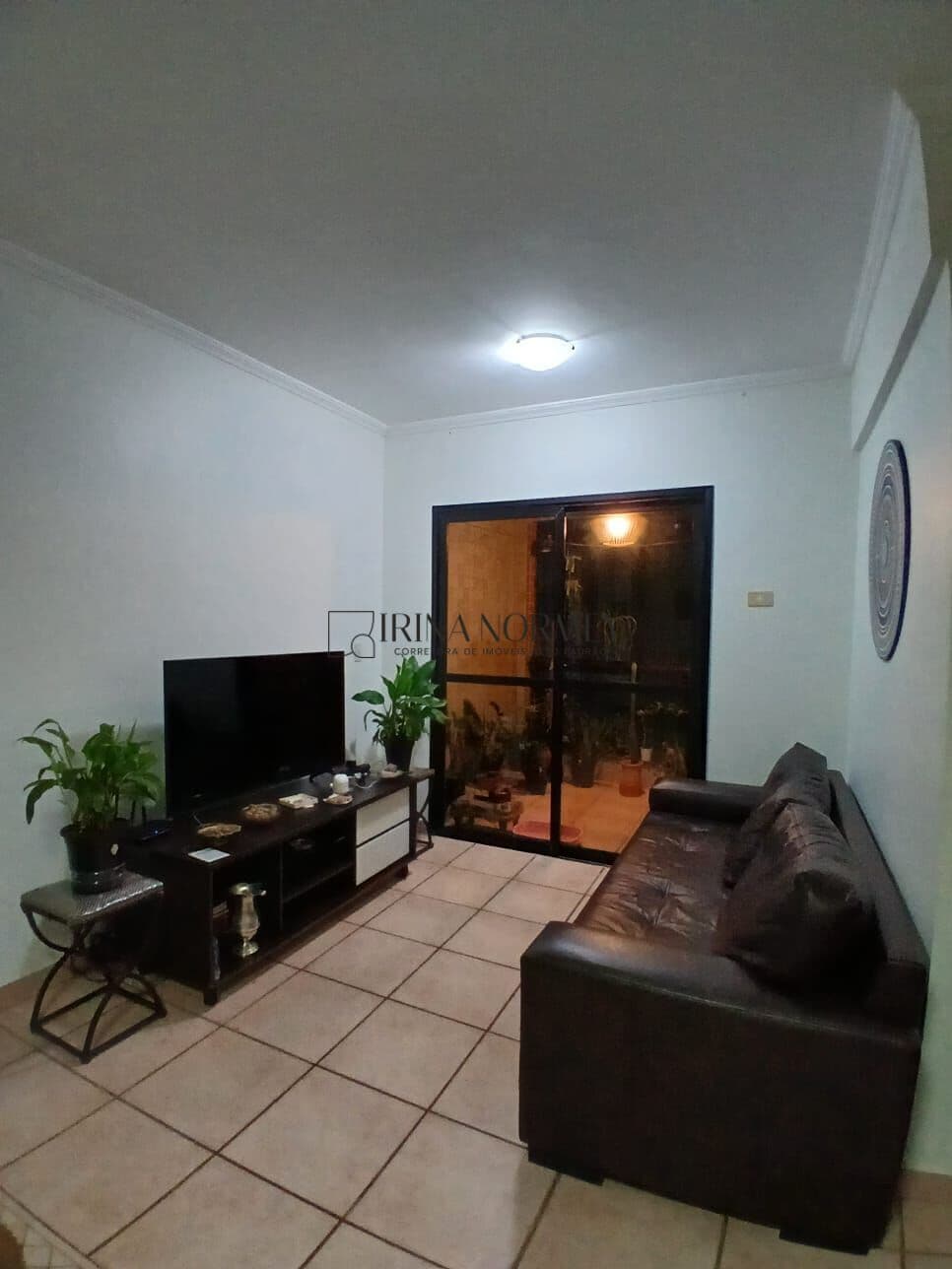 Apartamento á venda 2 dormitorios sendo 1 suite no Bairro Caiçara, Praia Grande/SP