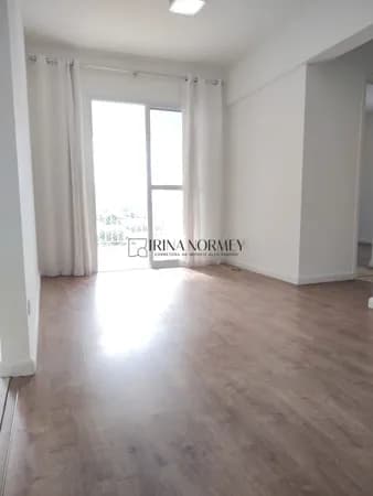 Apartamento á venda 2 dormitorios sendo 1 suite no Bairro Fundação, São Caetano do Sul/SP
