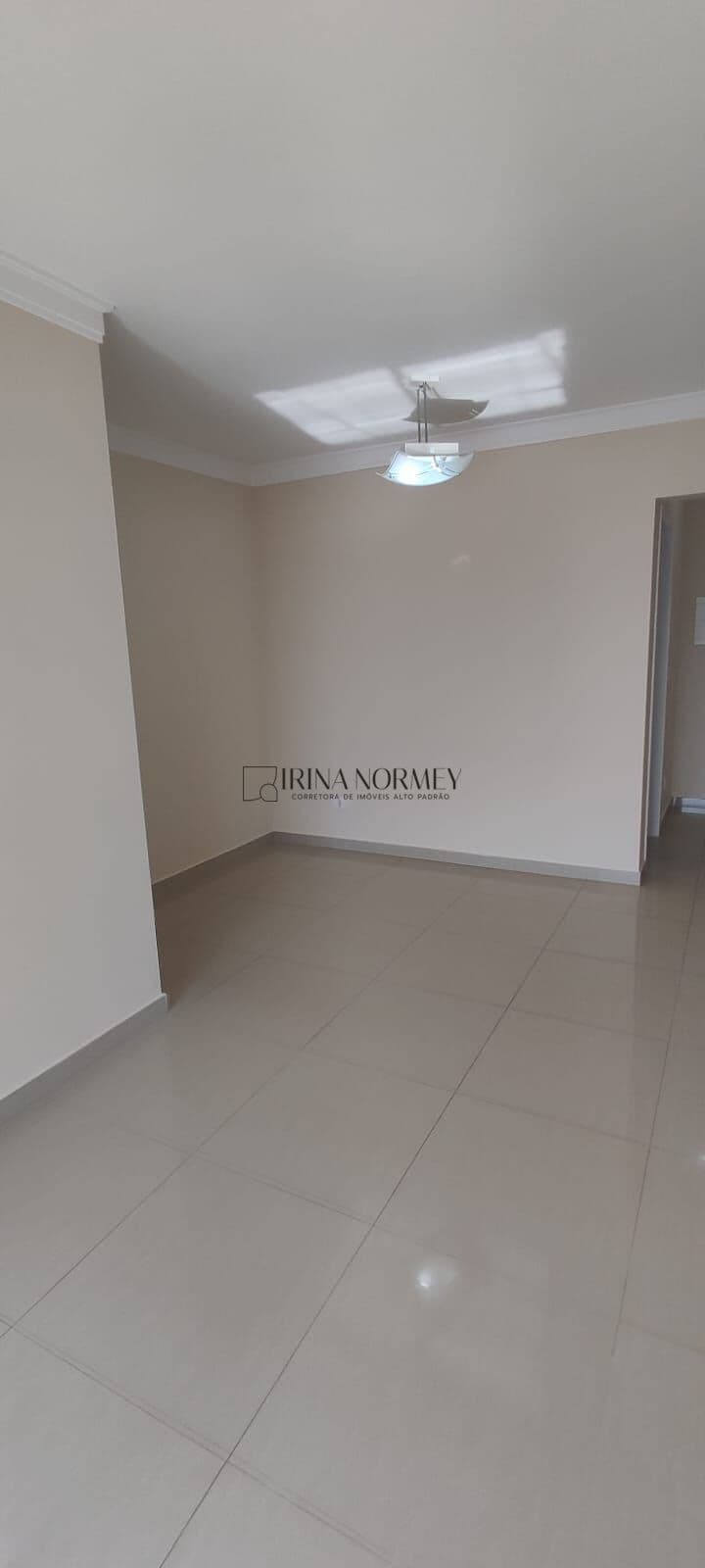 Apartamento á venda 2 dormitorios sendo 1 suite no Bairro Olimpico, São Caetano do Sul/SP