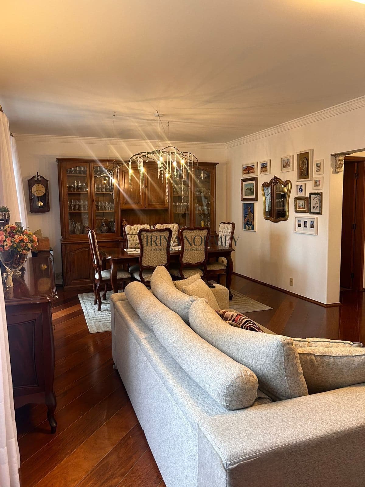 Apartamento á venda 3 dormitorios sendo 1 suite no Bairro Centro, Santo André/SP