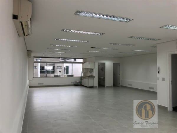 Sala/Conjunto em Santana de Parnaíba - Alphaville