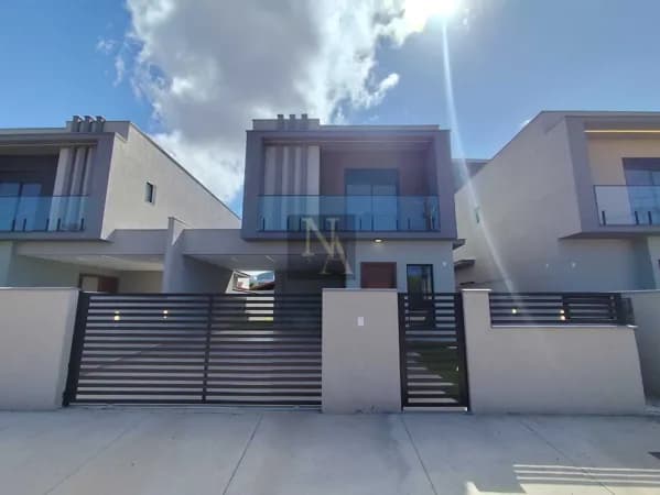 Casa à venda São João do Rio Vermelho em Florianópolis-SC.