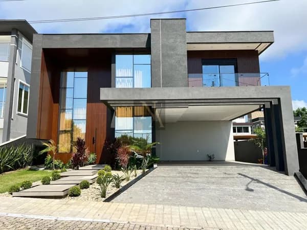 Casa 3 suítes em Condomínio Fechado
