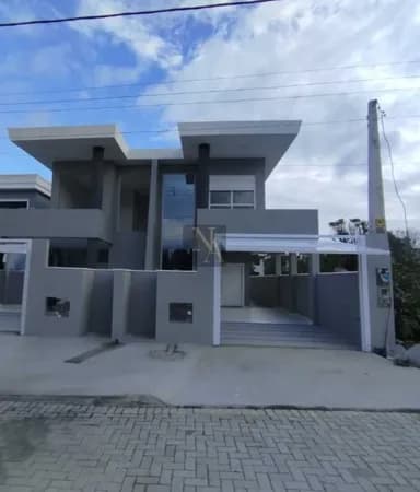 Casa Sobrado 3 dormitòrios em loteamento