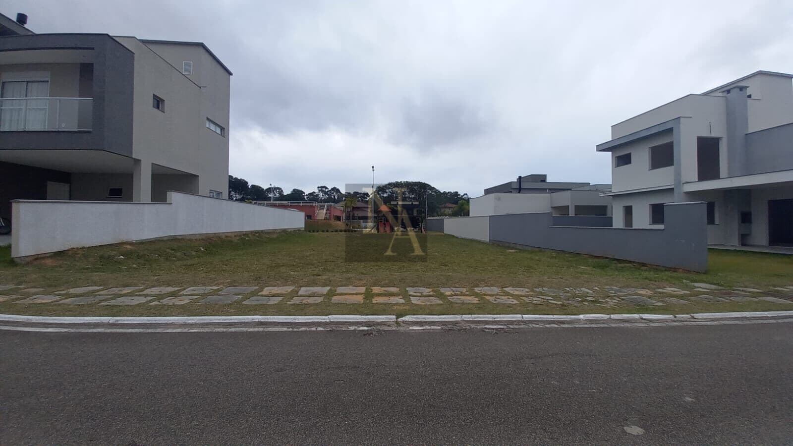 Terreno em Condomínio no Rio Vermelho- Florianópolis/SC