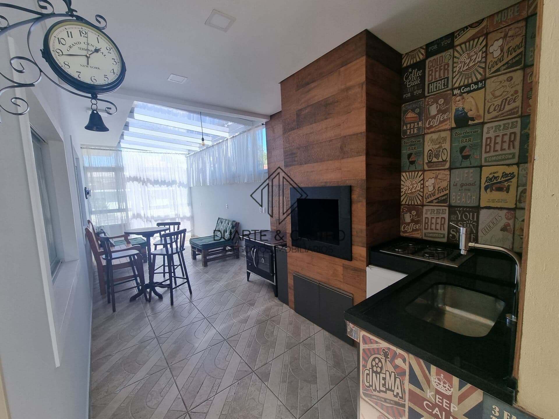 Casa ampla com excelente localização
