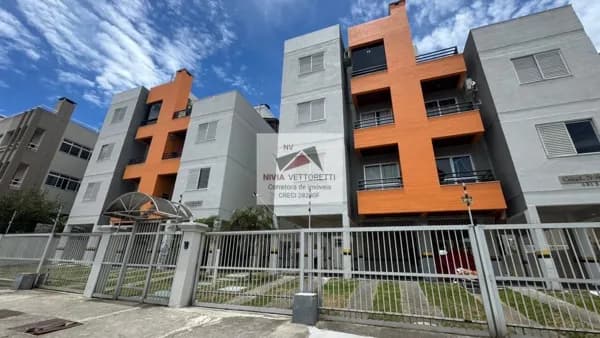 Apartamento 2 dormitórios 500 metros do Mar!