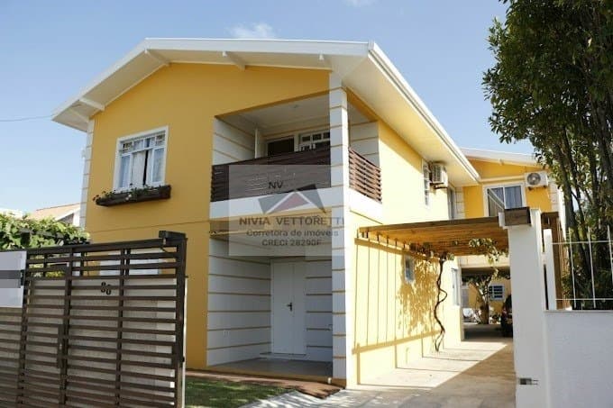 800 metros até a praia e Centrinho de Ingleses!