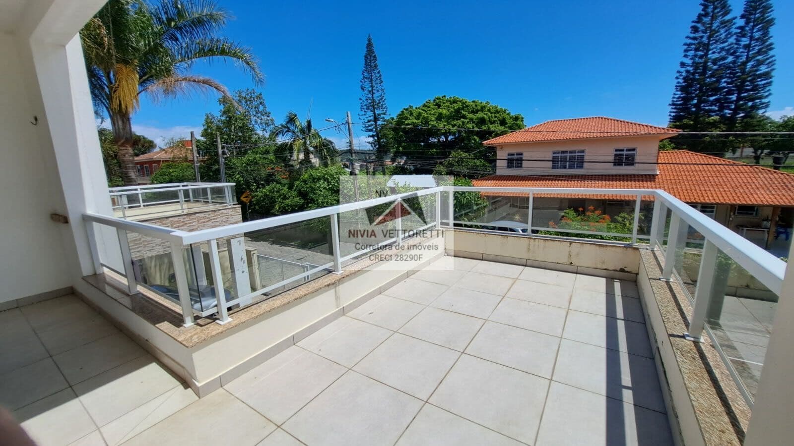 Casa Sobrado 3 dormitórios semimobiliado