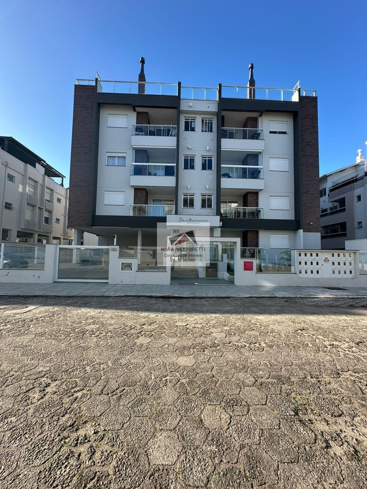 Apartamento 2 dormitórios, suíte - 300 metros do mar!