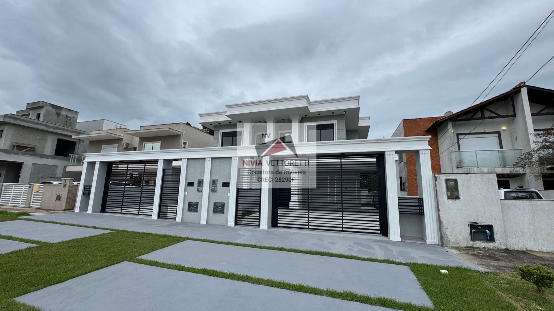 Casa nova 3 dormitórios, suíte ótima localização!