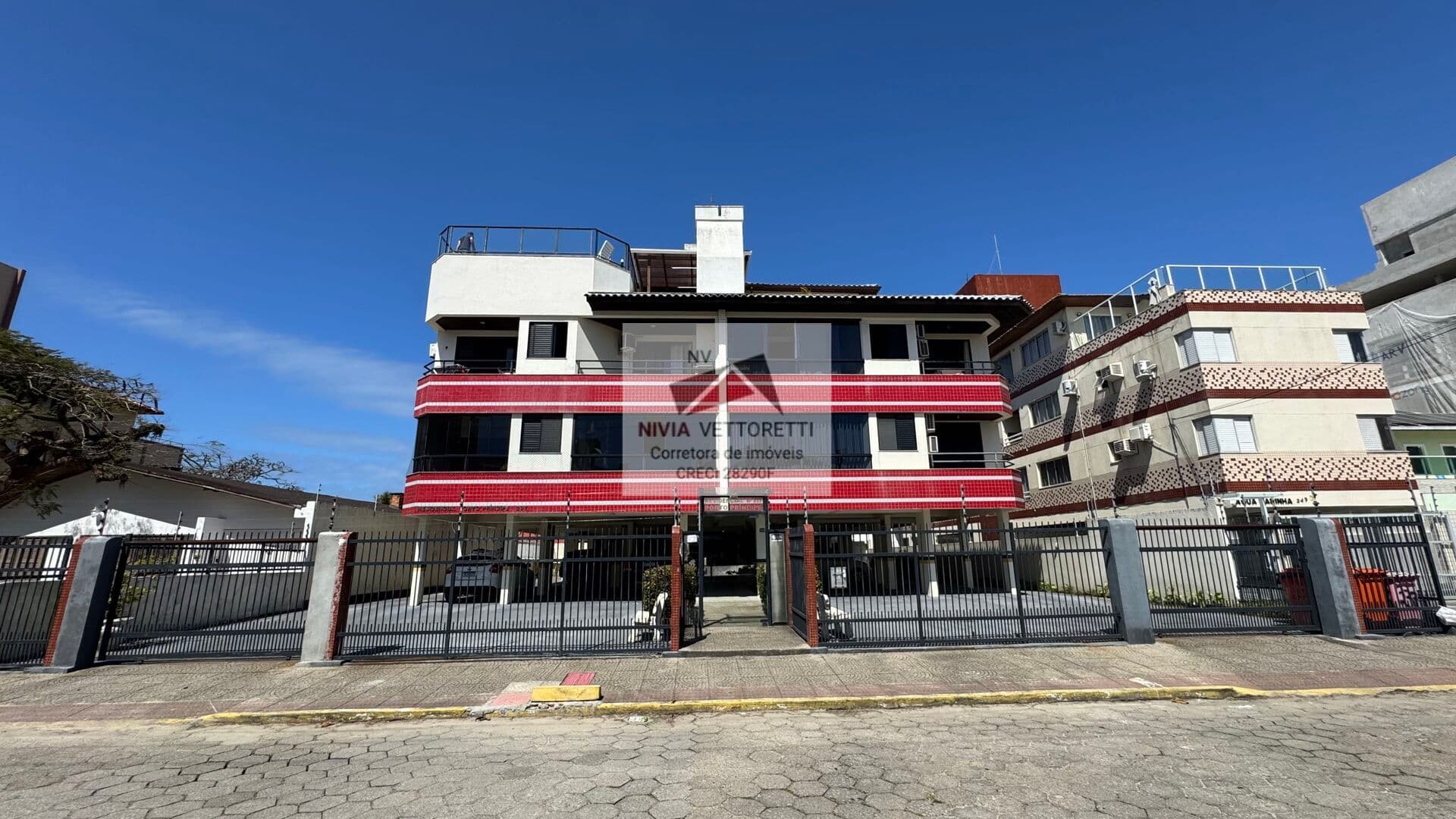 Apartamento 2 dormitórios - 230 metros do mar!