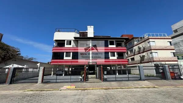 Apartamento 2 dormitórios - 230 metros do mar!