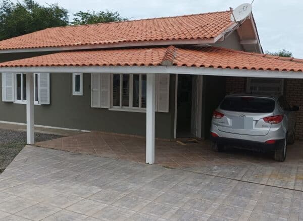 Casa Padrão para Venda em Rio Vermelho Florianópolis-SC