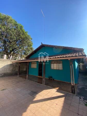 Casa à venda no bairro Estação