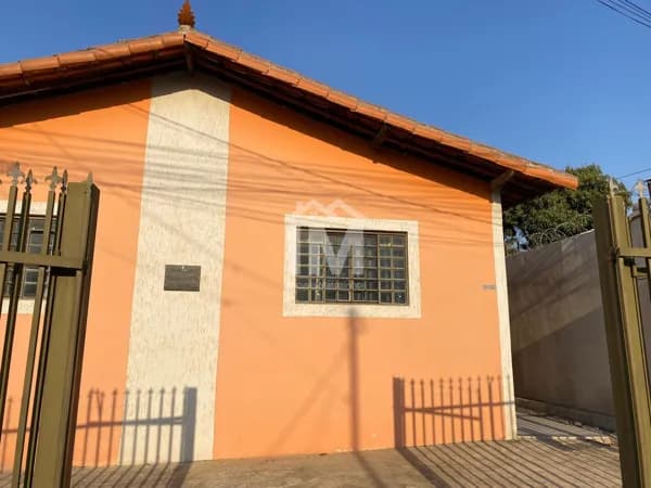 Casa geminada com suite