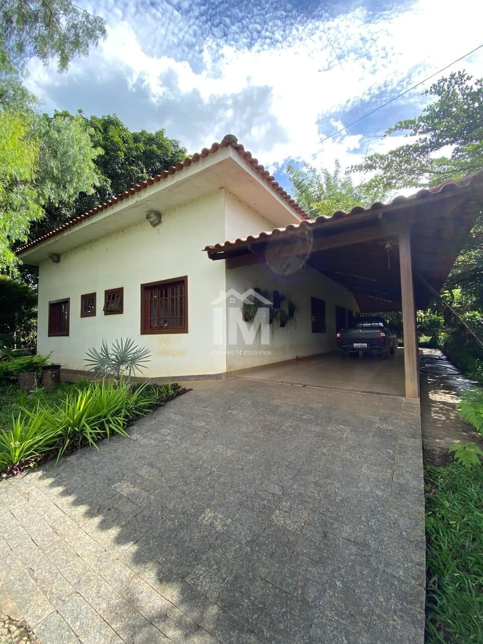 Linda casa 3 suites, lote de 3.000 m2