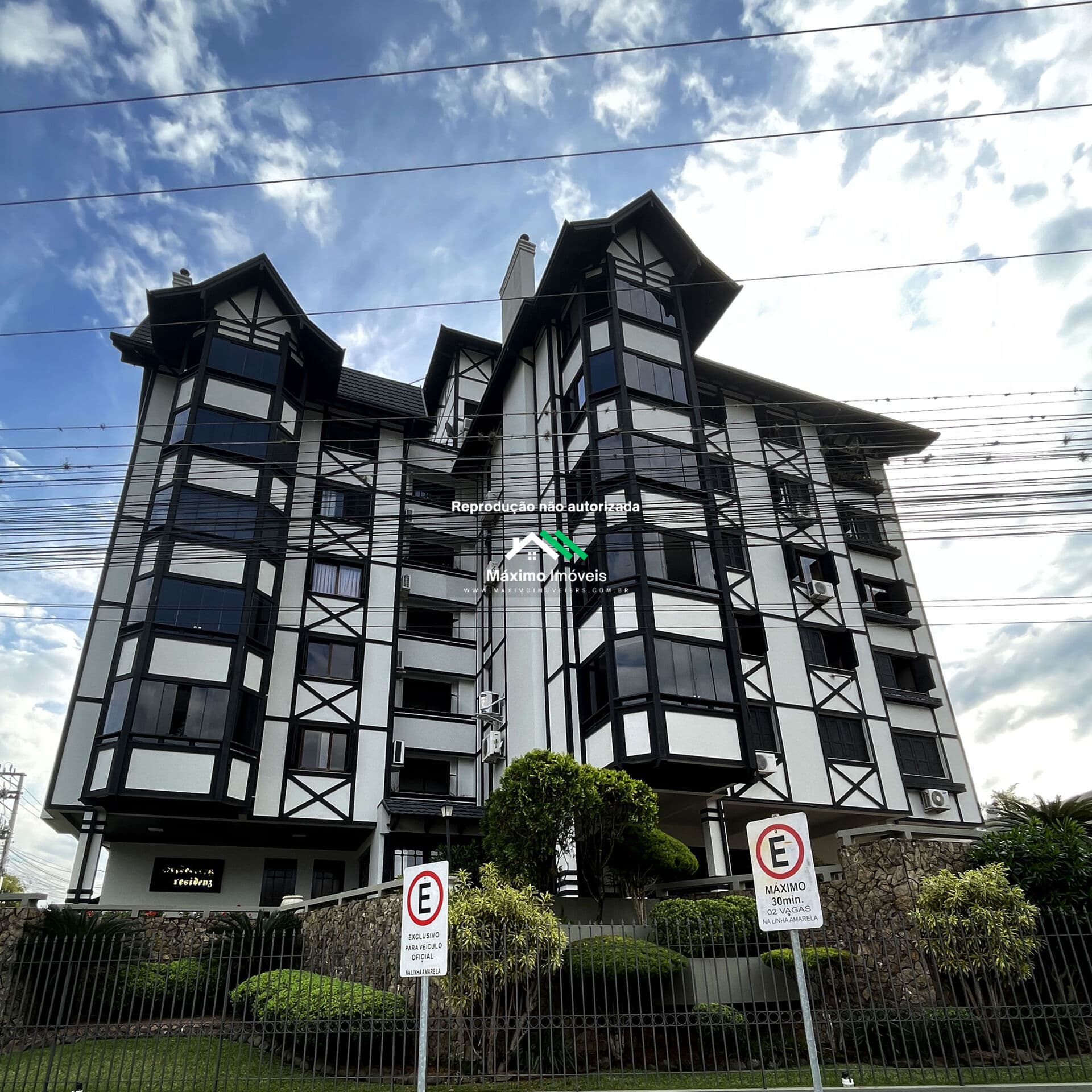 Apartamento com 165 m2 3 dormitórios e 2 vagas