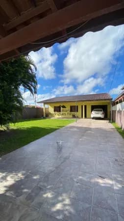 Casa em Barra do Saí, Itapoá/SC