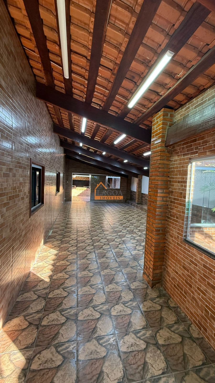 🏠 Casa à venda no bairro Santa Teresa – Conforto e espaço para toda a família!