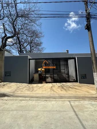 Casa em Pedro Leopoldo - Novo Campinho