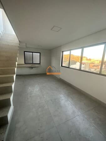 Apartamento em Pedro Leopoldo - Centro