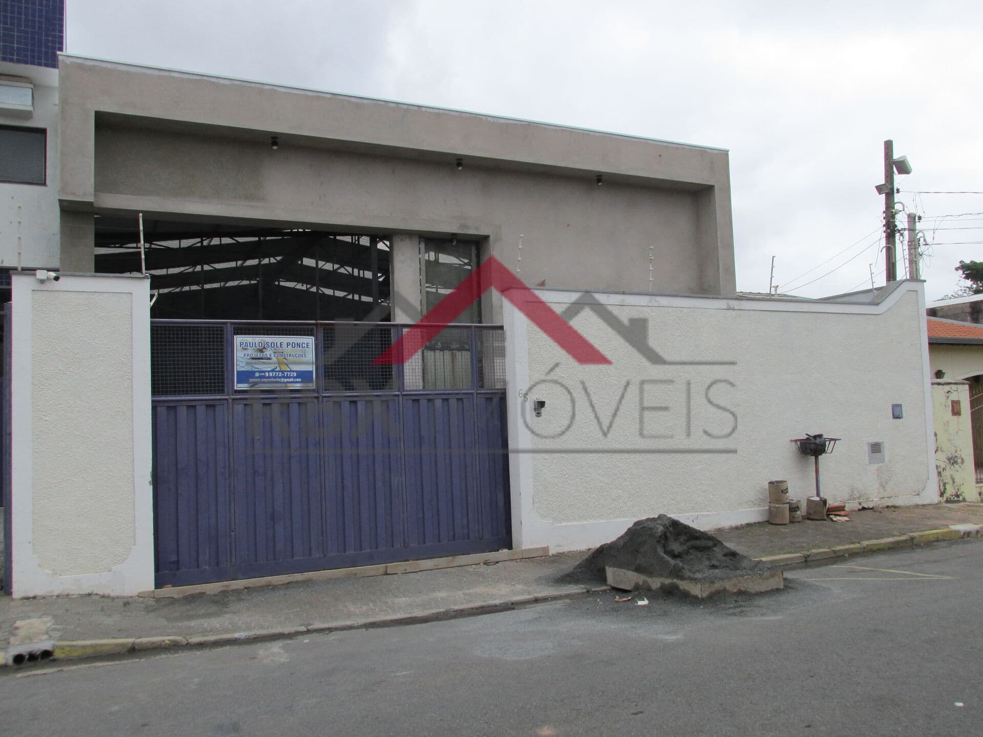 Barracão Comercial de 367,50 m² - Bairro Parque Industrial - Locação/Aluguel
