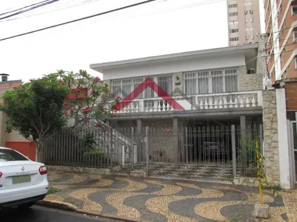 Casa em Campinas - Cambuí