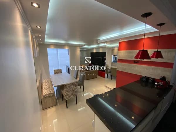 Apartamento à venda, de 2 quartos, vaga e varanda na Vila Prudente