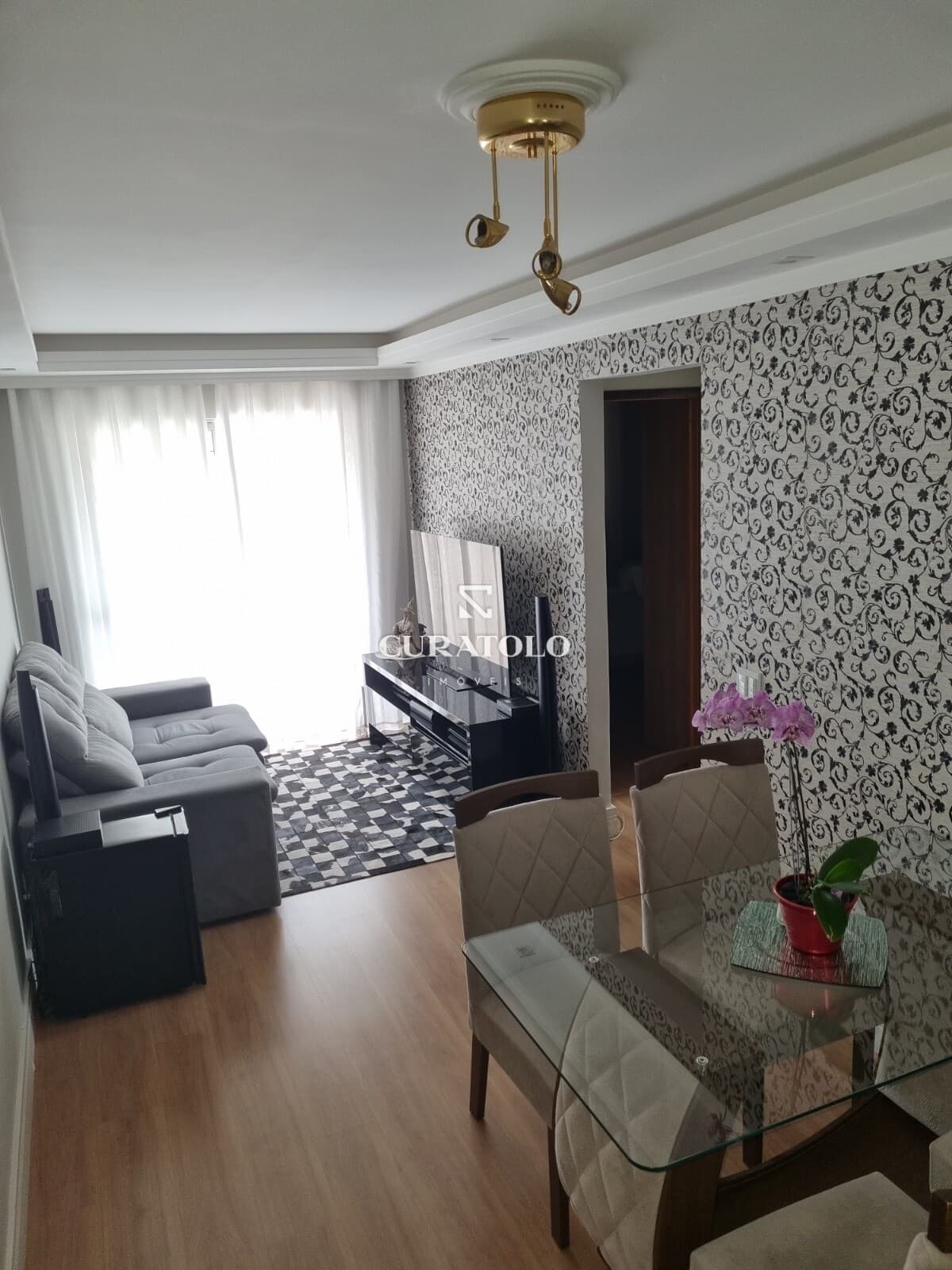 More bem na Vila Santa Clara, a 800 mts do Metrô Oratório: Apartamento pronto com 2 Quartos, 1 vaga, varanda e lazer completo