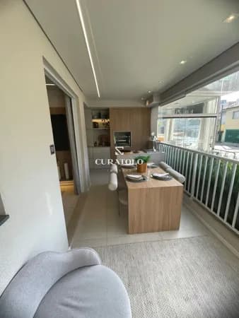 More bem na Vila Esperança: Apartamento em construção com 3 Dorms, Vaga e Varanda a 300 mts do Metrô Guilhermina-Esperança
