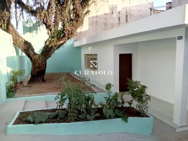 Moradia perfeita para sua família na Vila Alpina. Casa térrea com 2 Dorms e 3 Vagas ao lado do Parque Ecológico da Vila Prudente