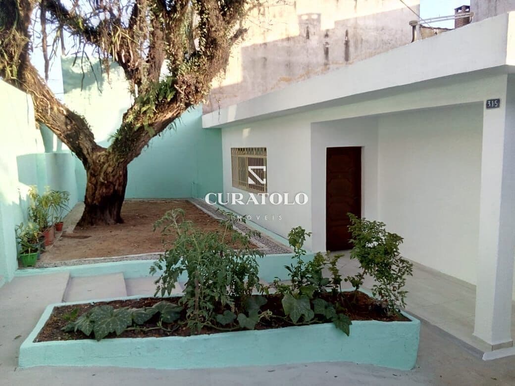 Moradia perfeita para sua família na Vila Alpina. Casa térrea com 2 Dorms e 3 Vagas ao lado do Parque Ecológico da Vila Prudente