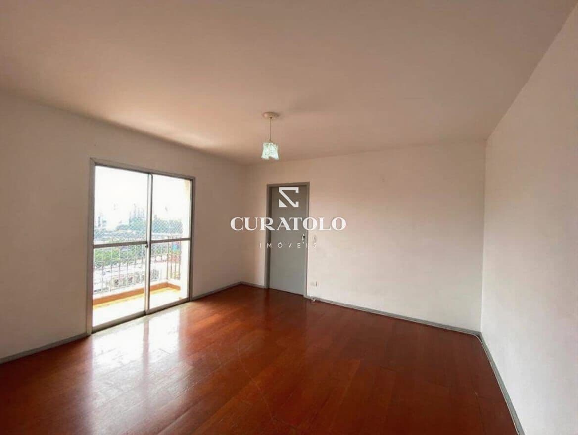 Apartamento à venda com 56 m², 2 quartos, vaga e varanda na Vila das Belezas, São Paulo.