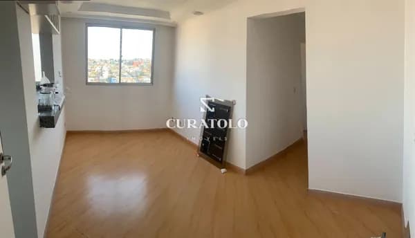 Oportunidade para seu novo lar na Vila Ema. Apartamento com 48 m², 2 dormitórios, pronto pra morar e ótima localização!