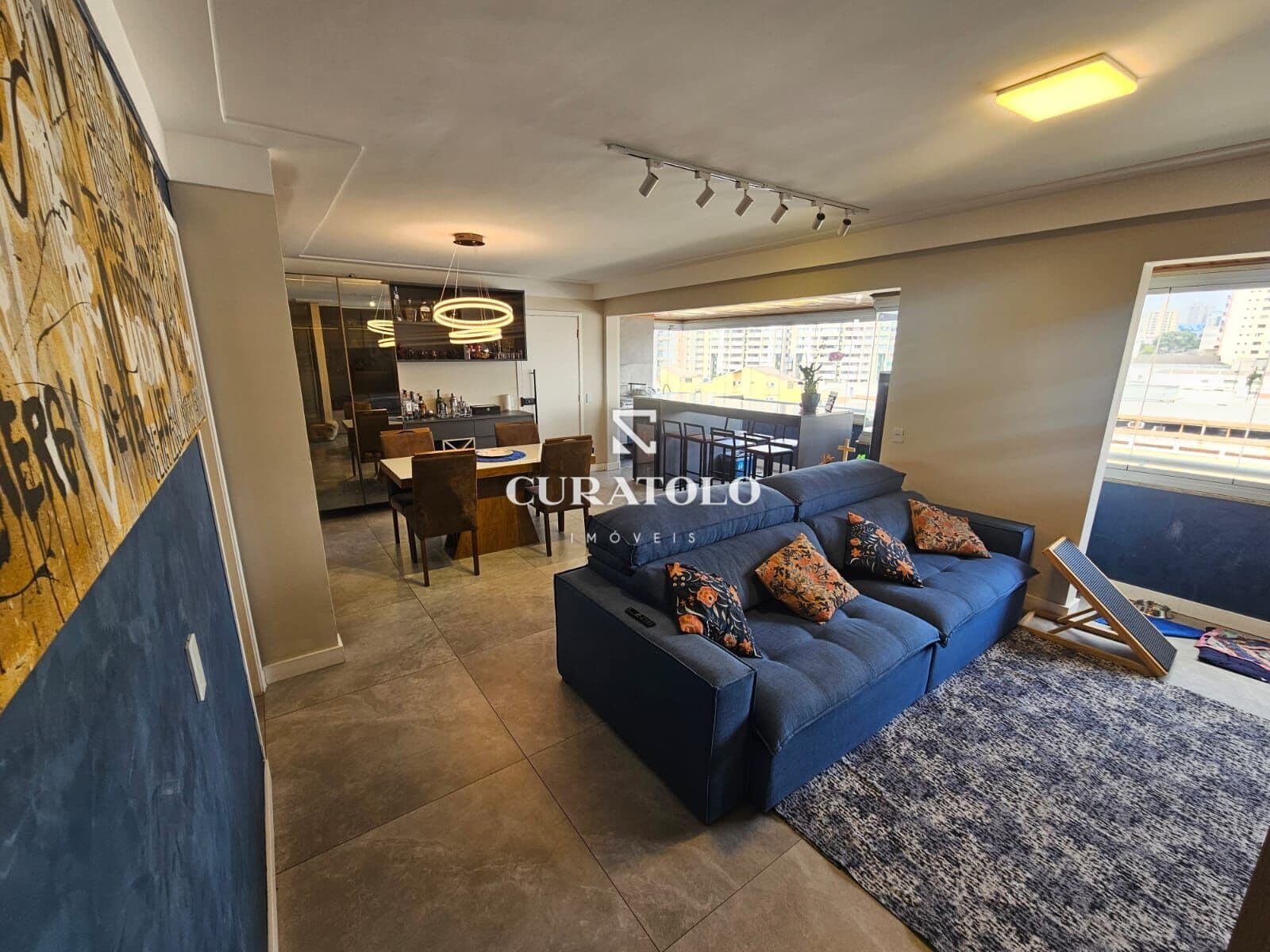 Apartamento à venda com 128 m², 3 suítes , varanda gourmet e 2 vagas no Centro de Santo André.