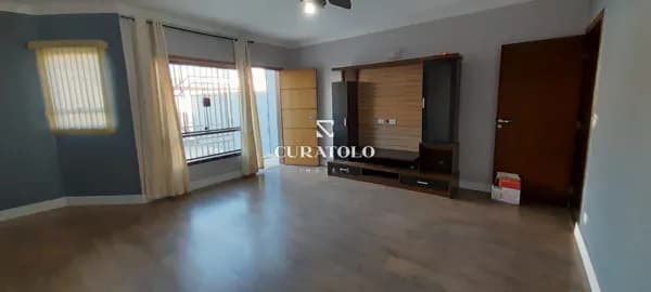 Casa à venda com 3 quartos e 4 vagas em São Bernardo, no bairro Jardim São Luís