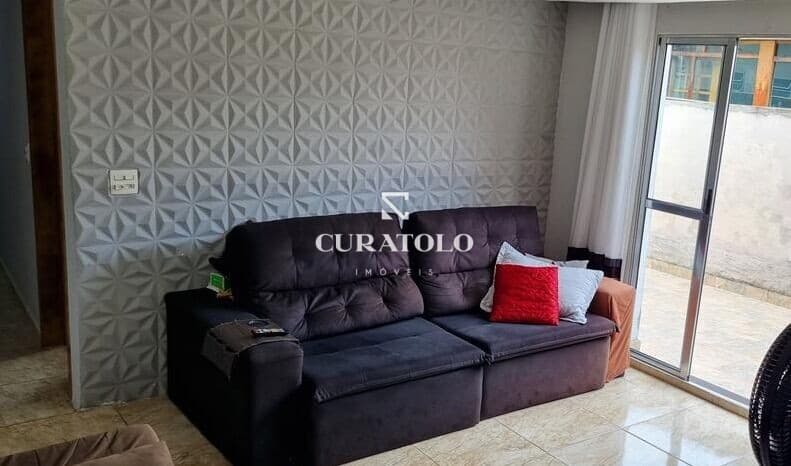 Venha conhecer a casa ideal na Vila Formosa, a 16 min a pé do Terminal Vila Carrão - Casa com 5 Suítes, 6 Vagas e Área externa com churrasqueira
