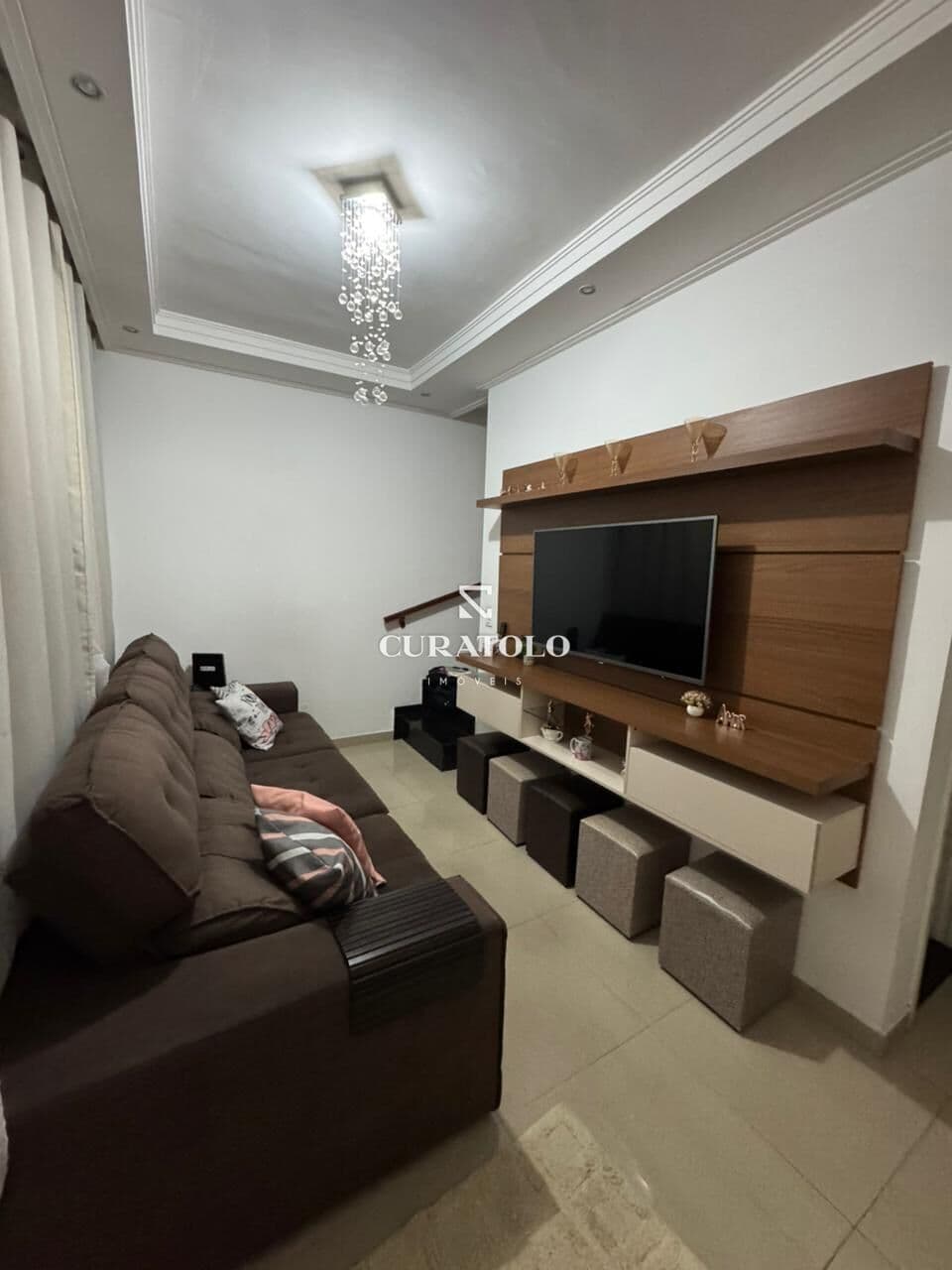 Venha conhecer a casa ideal na Vila Esperança: casa em condomínio com 83 m², 2 quartos e 1 vaga coberta e churrasqueira ao lado do Metrô Guilhermina