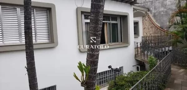 Venha conhecer a casa ideal para viver com conforto na Vila Graciosa, a 900mts da Estação Oratório e Vila Ema: Casa com 4 quartos, 4 vagas e amplo quintal
