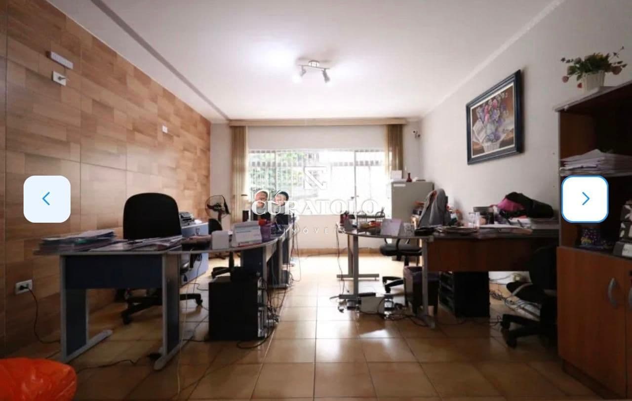 Casa sobrado à venda com 3 quartos e 2 vagas, na Vila Bela, São Paulo.