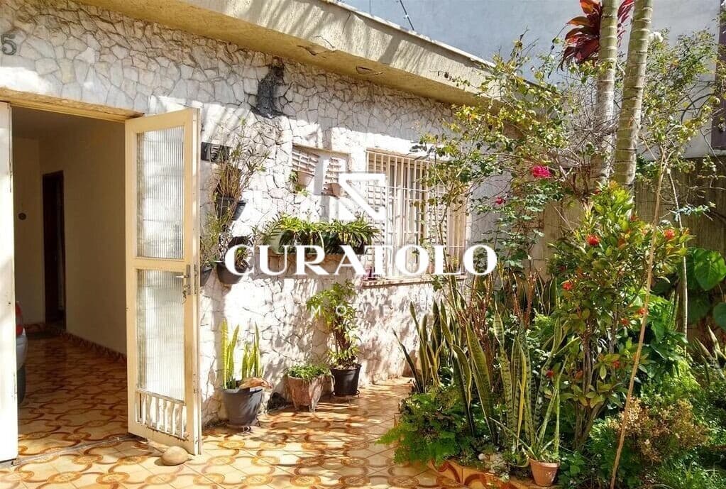 Casa com 3 dormitórios, 1 suíte, quintal e 2 vagas - Vila Carrão