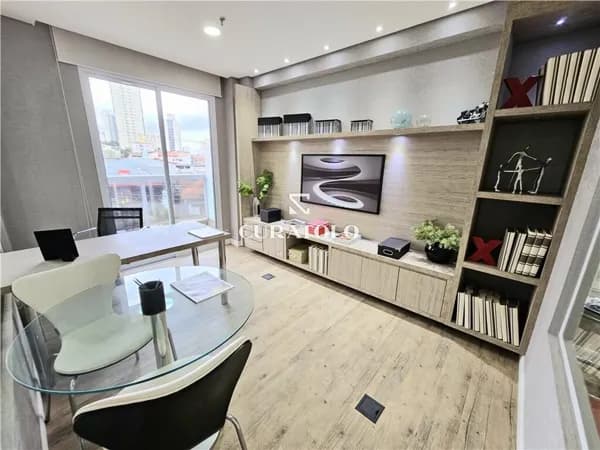 Oportunidade de Negócio: Sala comercial pronta à venda na Vila Mariana, ao lado do Metrô Alto do Ipiranga - com 2 vagas e varanda