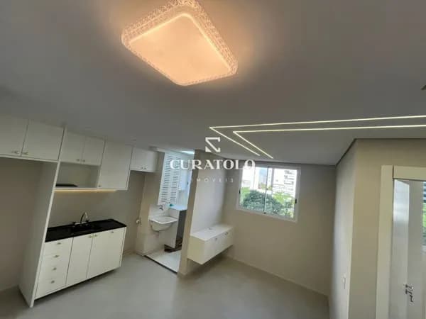 Apartamento à venda com 37 m², 2 quartos, reformado, Jardim, Santo André.