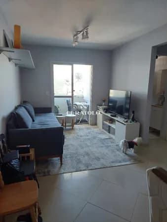 Apartamento à venda com 57 m², 2 quartos, varanda e vaga na Vila Formosa, São Paulo.