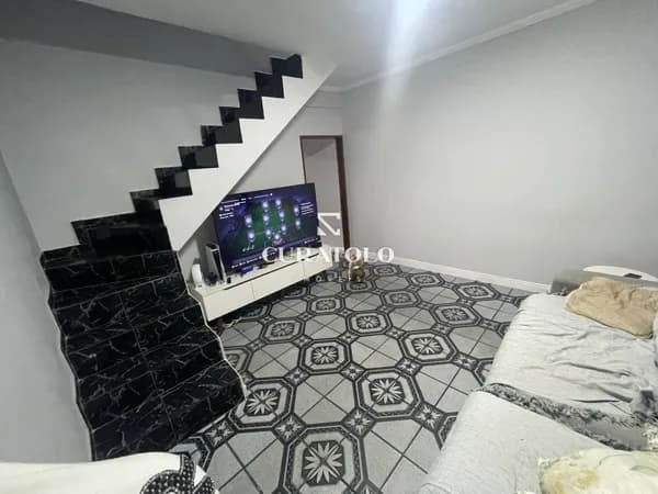 Sua nova casa está aqui, no Jardim Vila Carrão: Sobrado com ótimos 180 m², 4 quartos, 2 suítes e 2 vagas