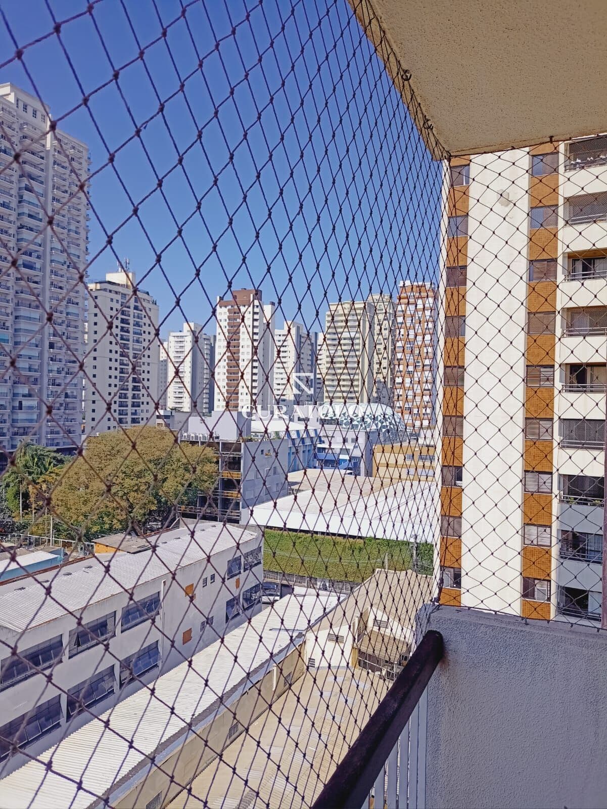 Seu novo lar no valorizado bairro do Tatuapé, amplo apartamento com 73m², 3 quartos, varanda, 1 vaga coberta a 5min da Estação Tatuapé