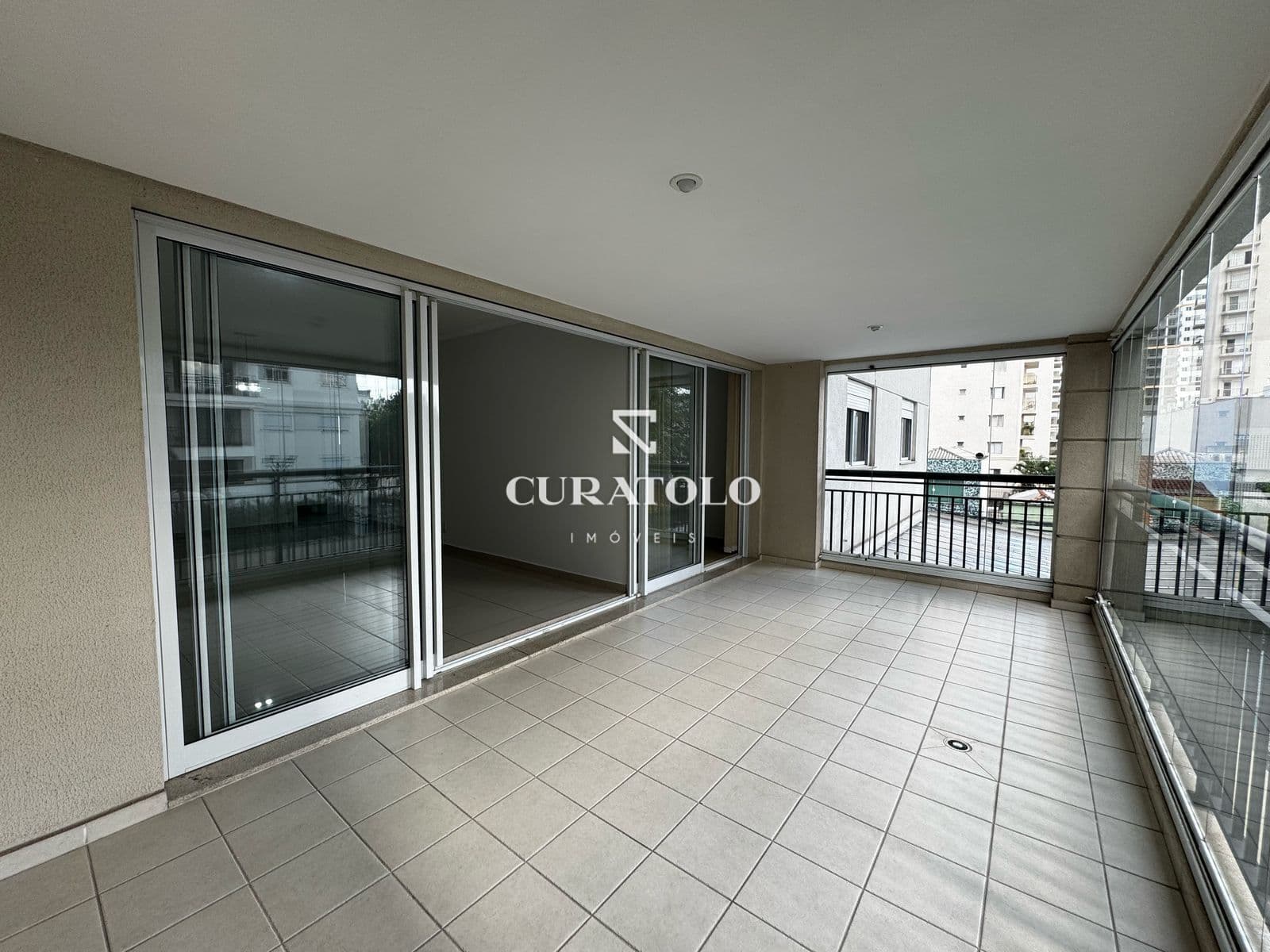 Conheça este incrível apartamento de alto padrão no Belenzinho, com espaçosos 134m², 4 Quartos, 2 vagas e ampla varanda- Lazer completo