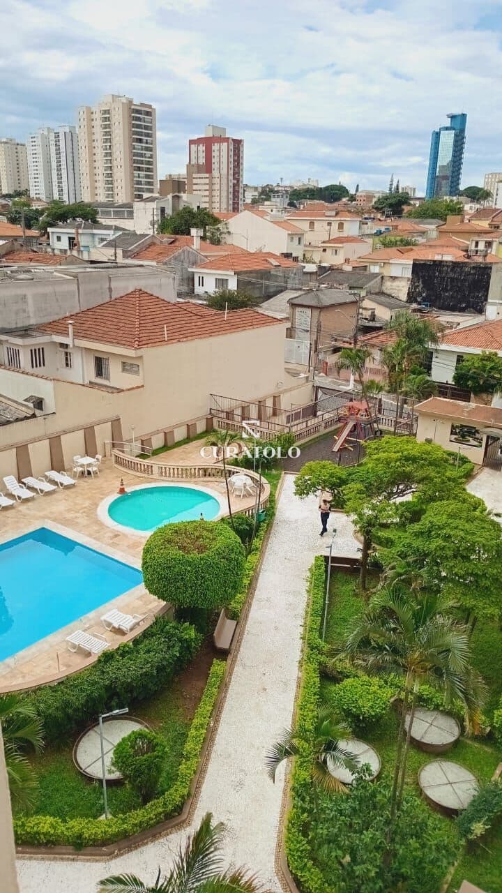 Apartamento à venda de 2 quartos na Vila Prudente, São Paulo.
